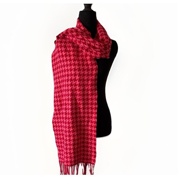 NWT Banana Republic Houndstooth Scarf Red Pink Fringe Preppy Old Money Scandi - Picture 3 of 14